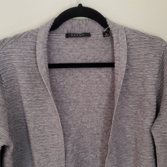 CYRUS Long Ribbed Open Cardigan - Picture 3 of 4
